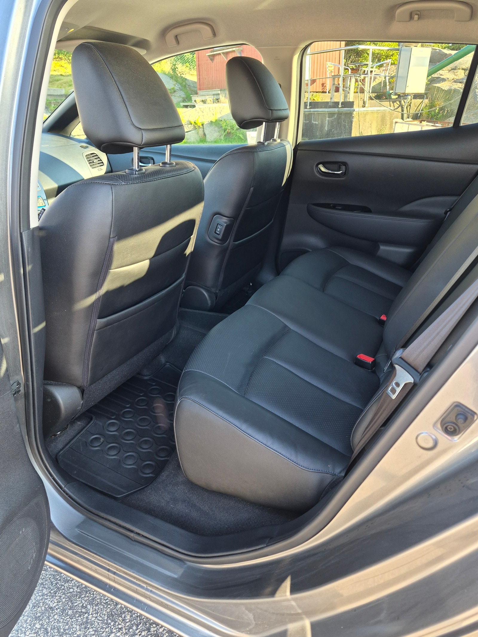 Nissan Leaf 30 kWh, 109hp, 2016