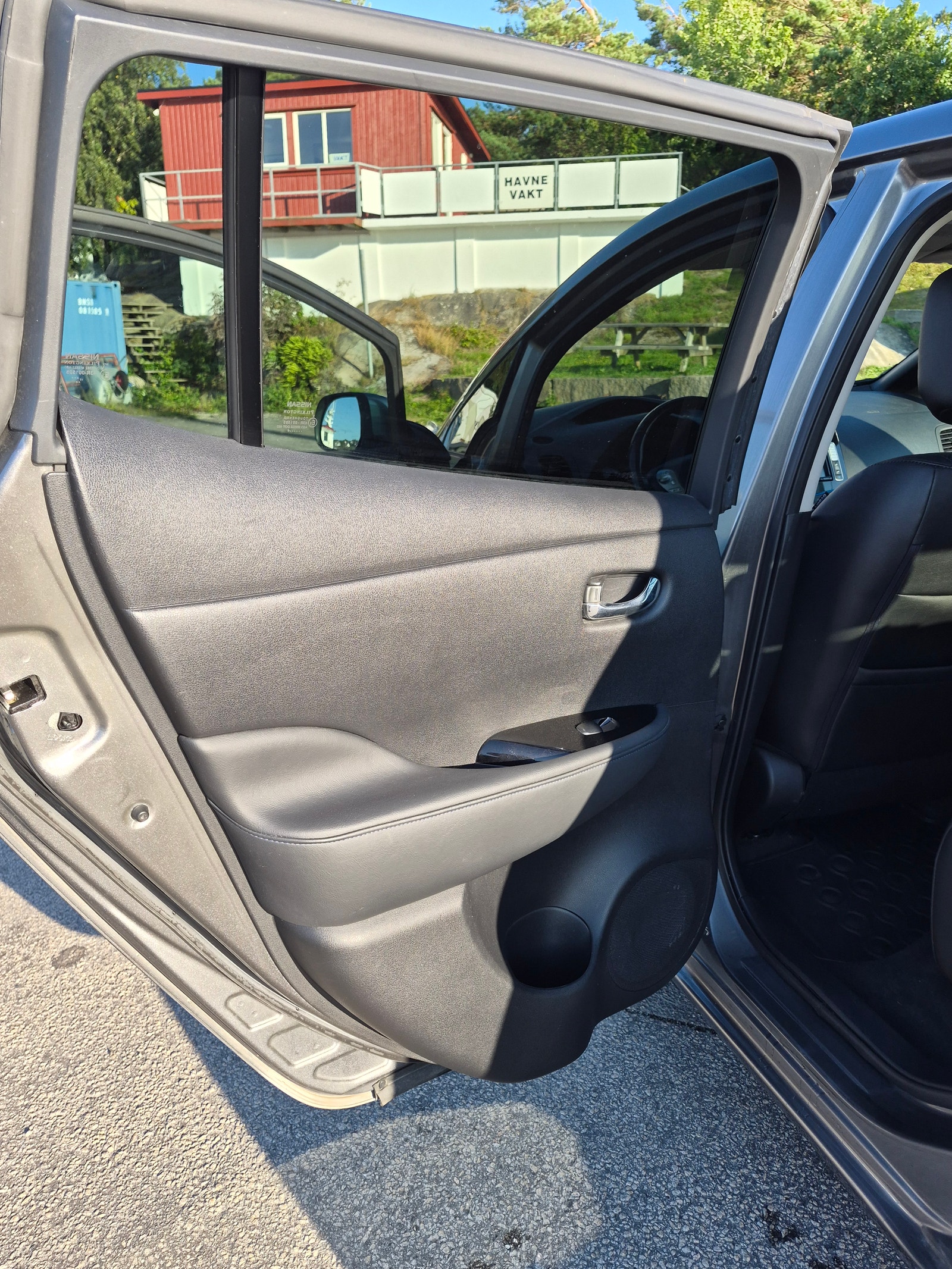 Nissan Leaf 30 kWh, 109hp, 2016