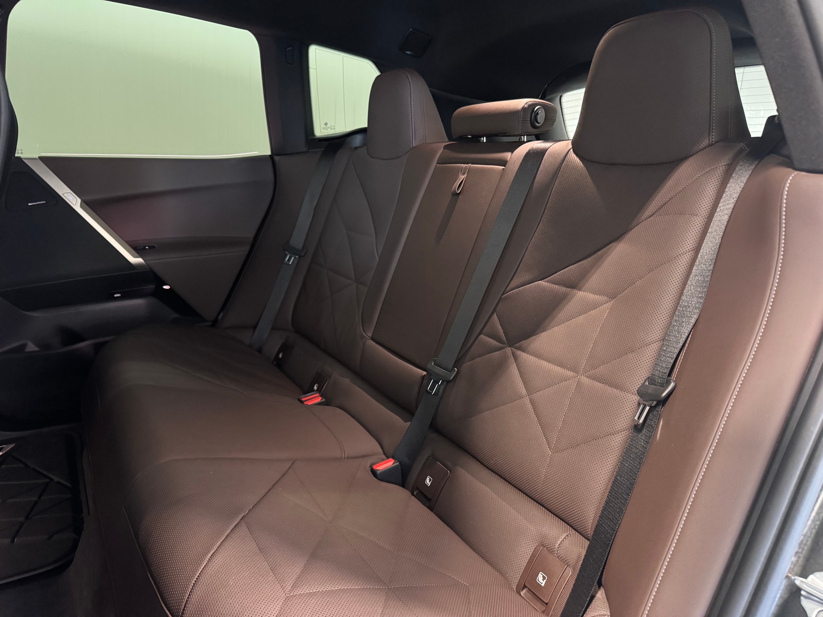 BMW iX xDrive50, 524hp, 2022