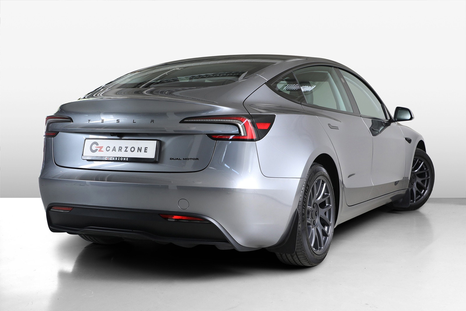 Tesla Model 3 Long Range AWD, 498hp, 2026
