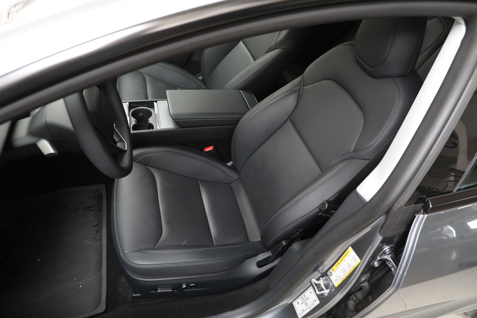 Tesla Model 3 Long Range AWD, 498hp, 2026