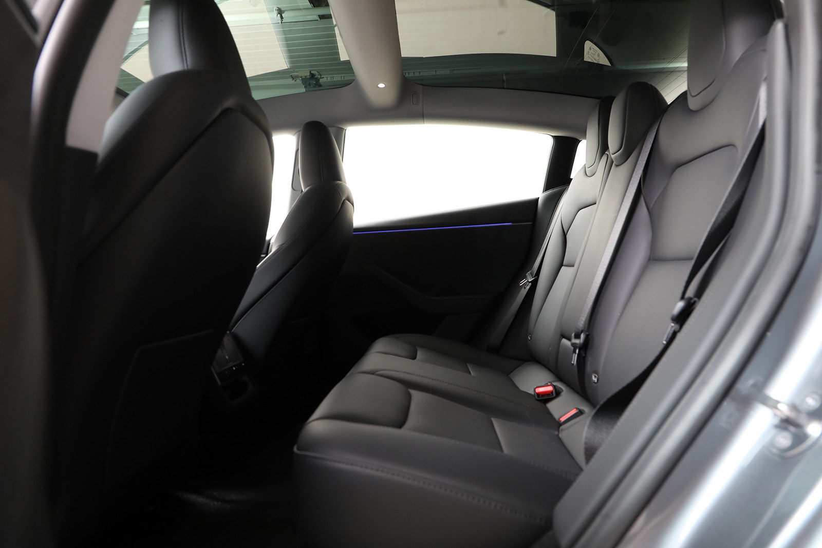 Tesla Model 3 Long Range AWD, 498hp, 2026