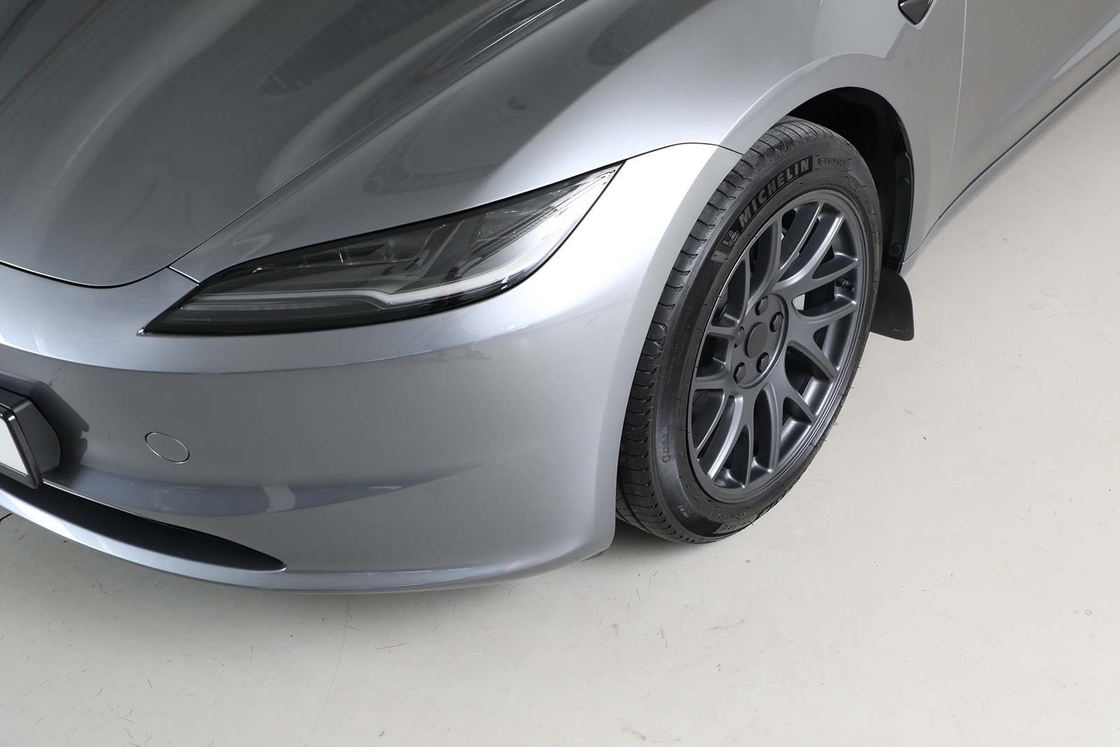 Tesla Model 3 Long Range AWD, 498hp, 2026