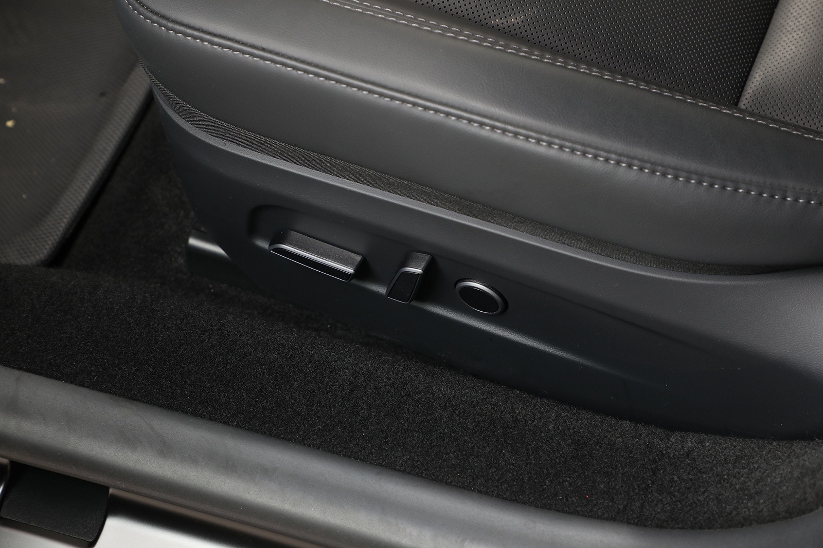 Tesla Model 3 Long Range AWD, 498hp, 2026