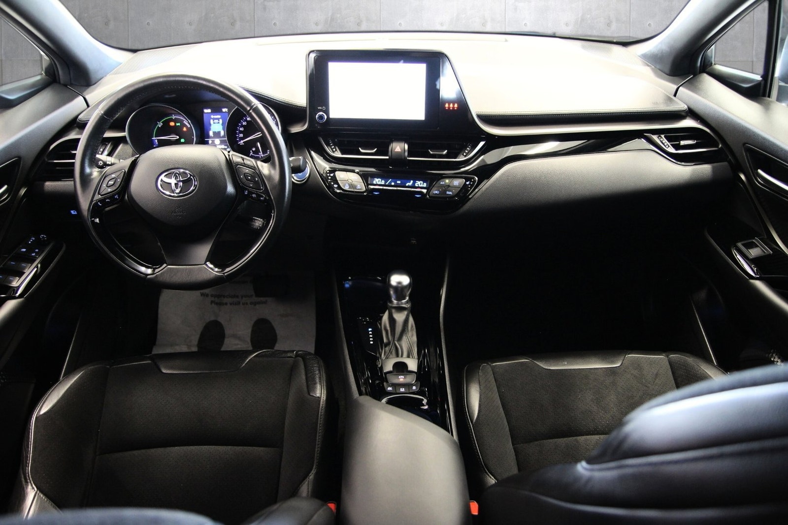 Toyota C-HR Hybrid CVT, 122hp, 2023