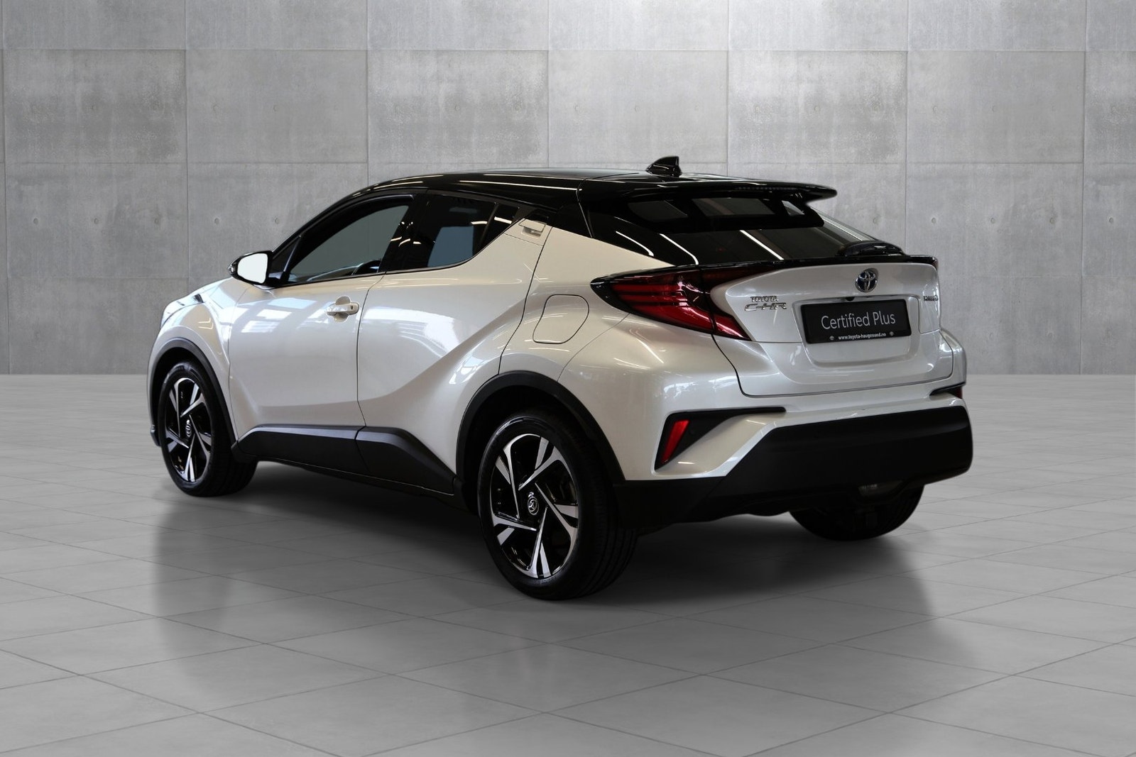 Toyota C-HR Hybrid CVT, 122hp, 2023