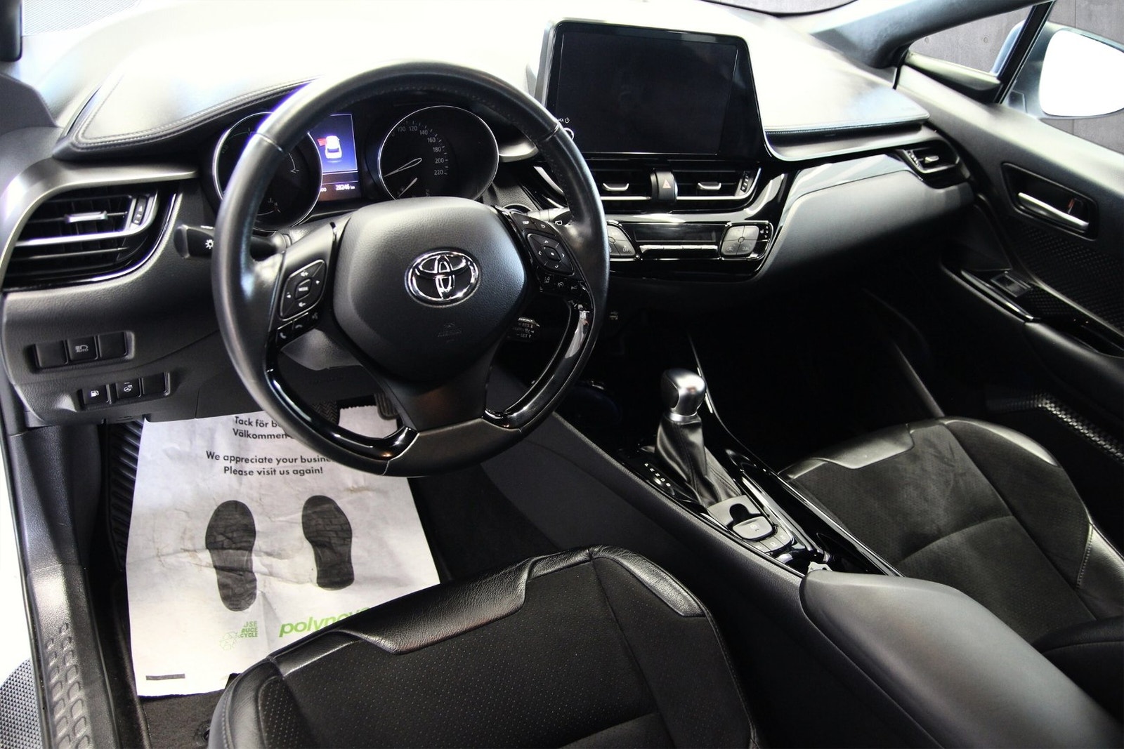 Toyota C-HR Hybrid CVT, 122hp, 2023