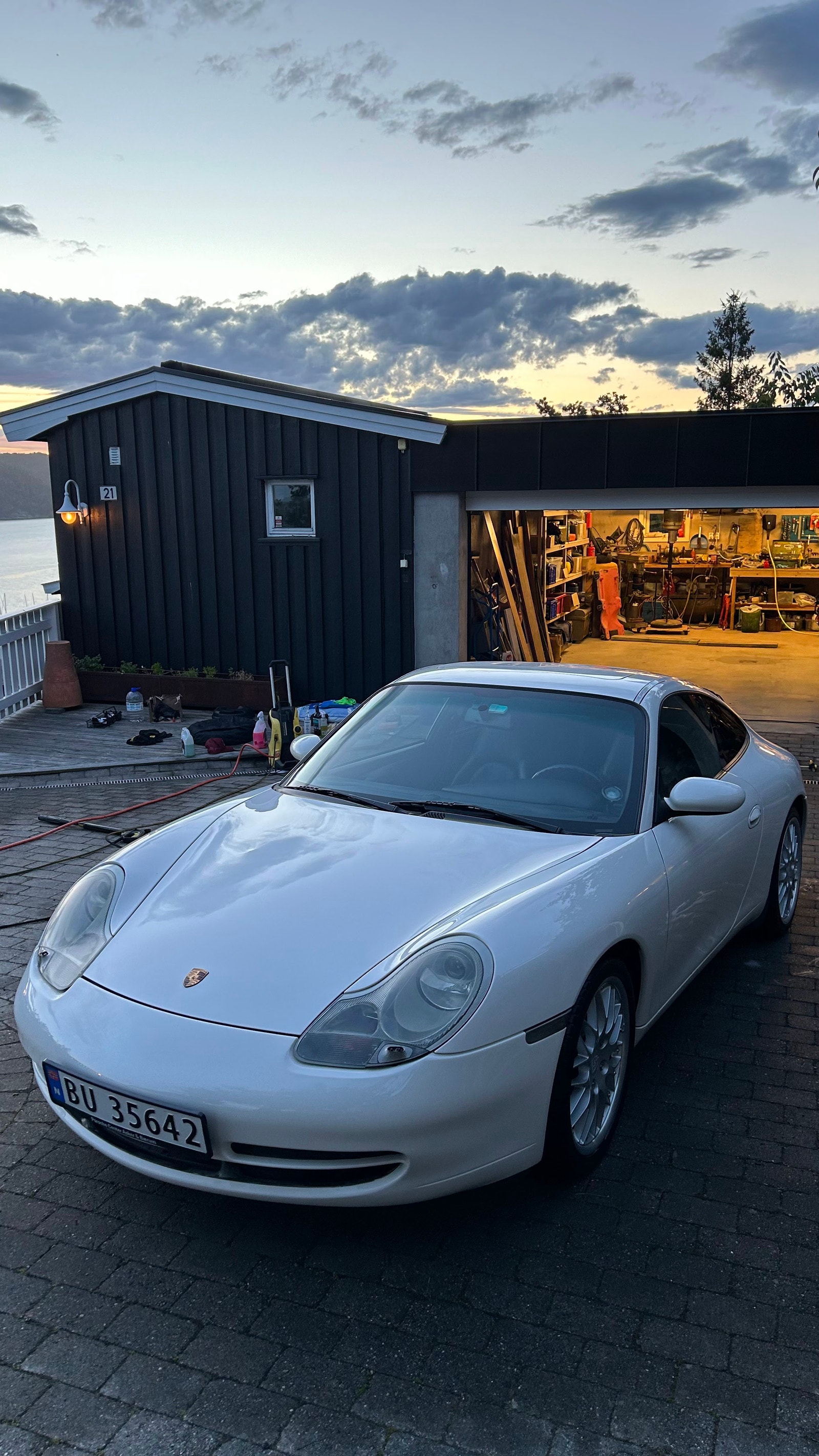 Porsche 911 Carrera TipTronic S, 5-trins, 300ps, 2000