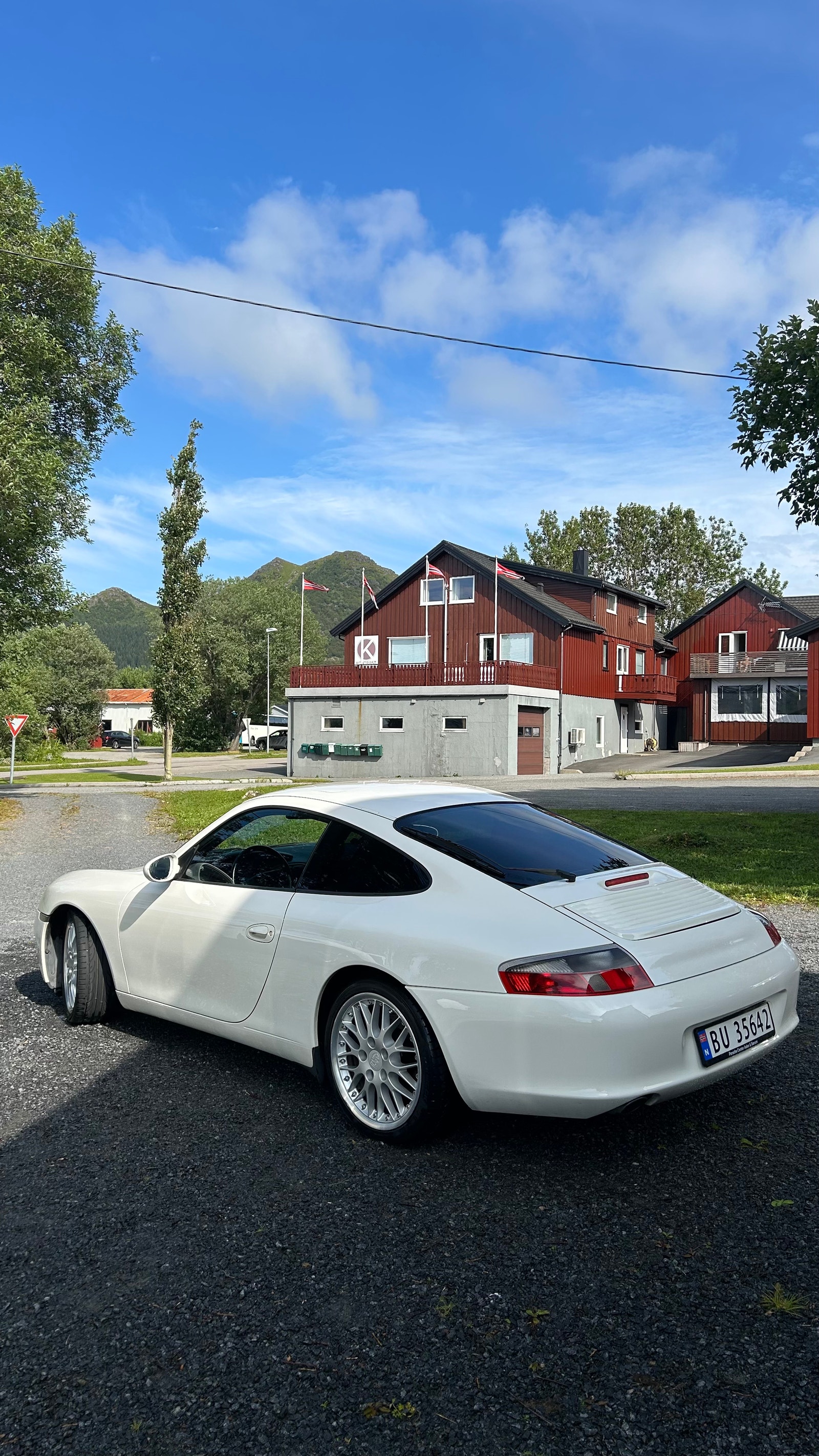 Porsche 911 Carrera TipTronic S, 5-trins, 300ps, 2000