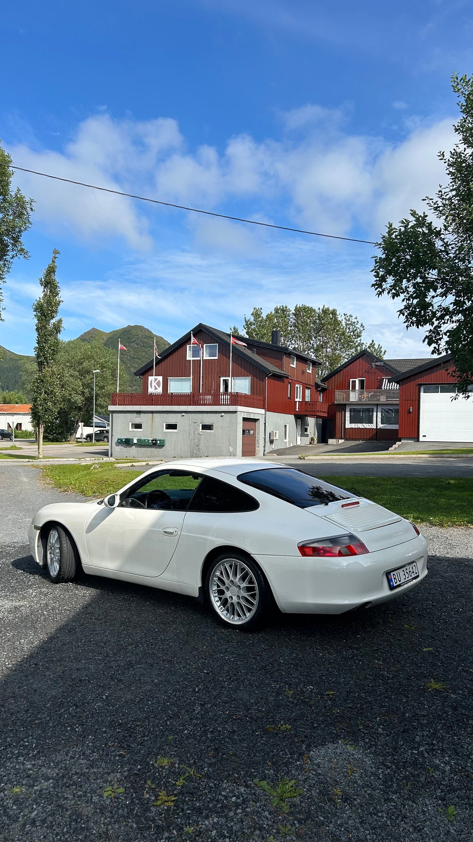 Porsche 911 Carrera TipTronic S, 5-trins, 300ps, 2000