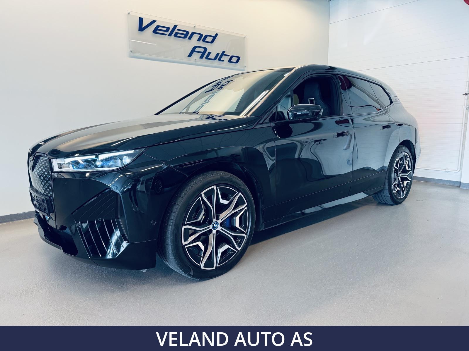 BMW iX xDrive50, 524hp, 2022