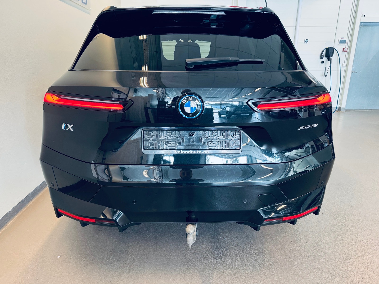 BMW iX xDrive50, 524hp, 2022