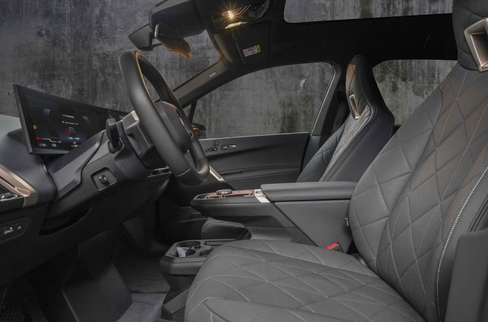 BMW iX xDrive50, 524hp, 2022