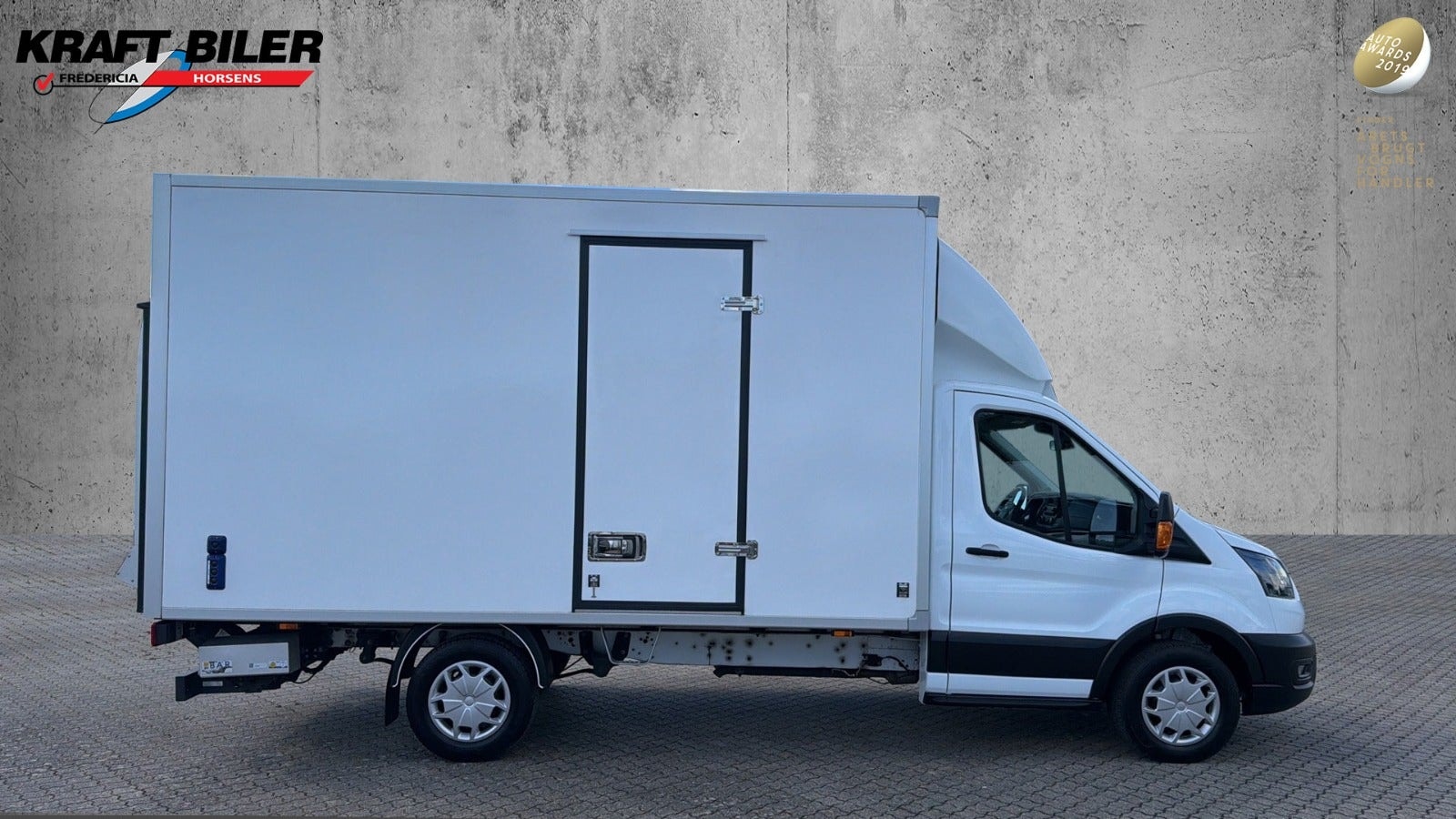 Ford Transit 350 Chassis Cab 2.0 EcoBlue SelectShift, 160hp, 2023