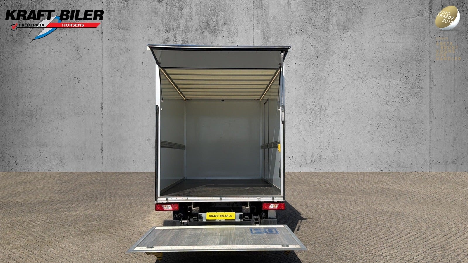 Ford Transit 350 Chassis Cab 2.0 EcoBlue SelectShift, 160hp, 2023