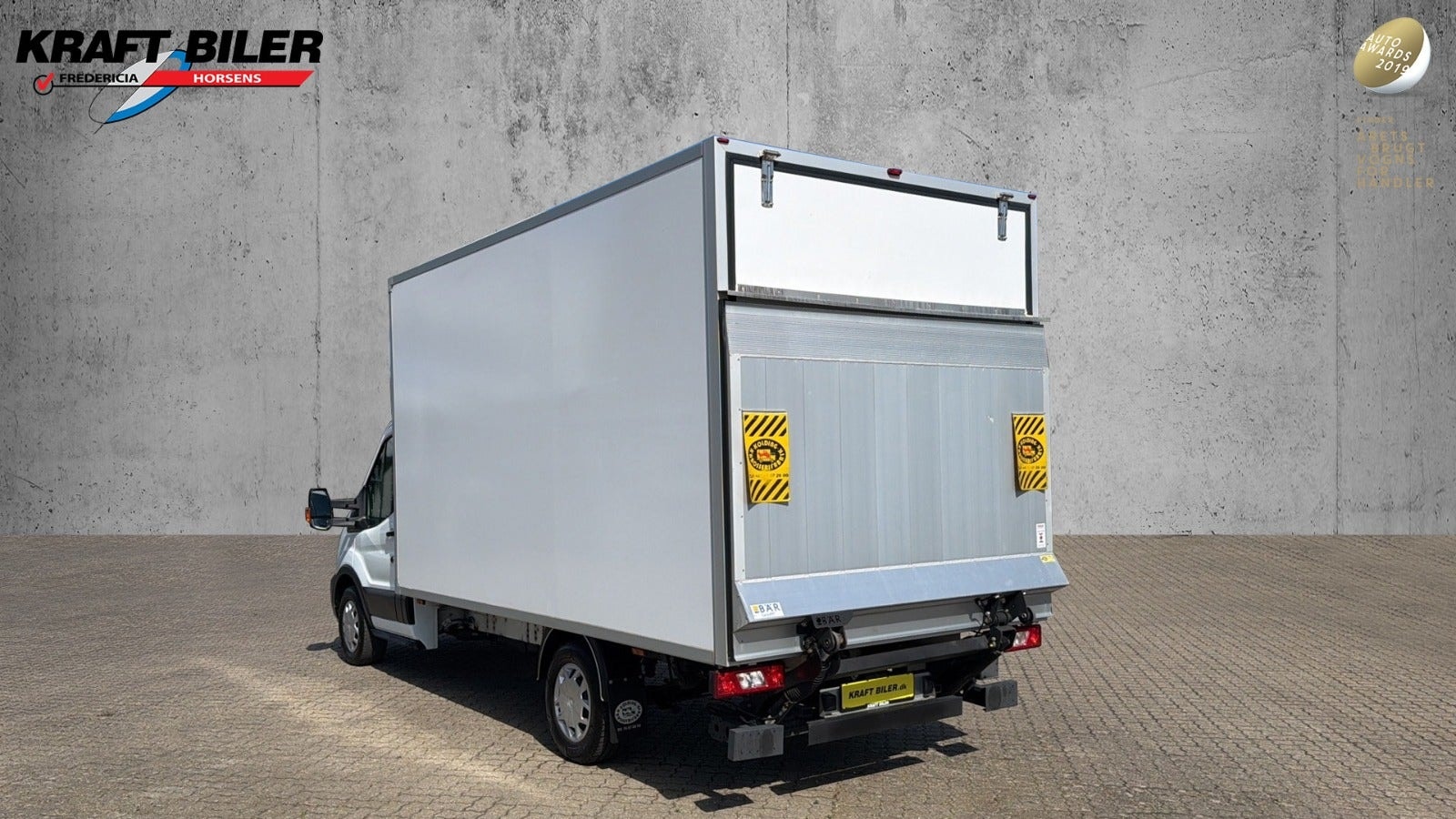 Ford Transit 350 Chassis Cab 2.0 EcoBlue SelectShift, 160hp, 2023