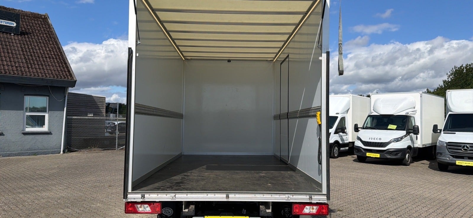 Ford Transit 350 Chassis Cab 2.0 EcoBlue SelectShift, 160hp, 2023