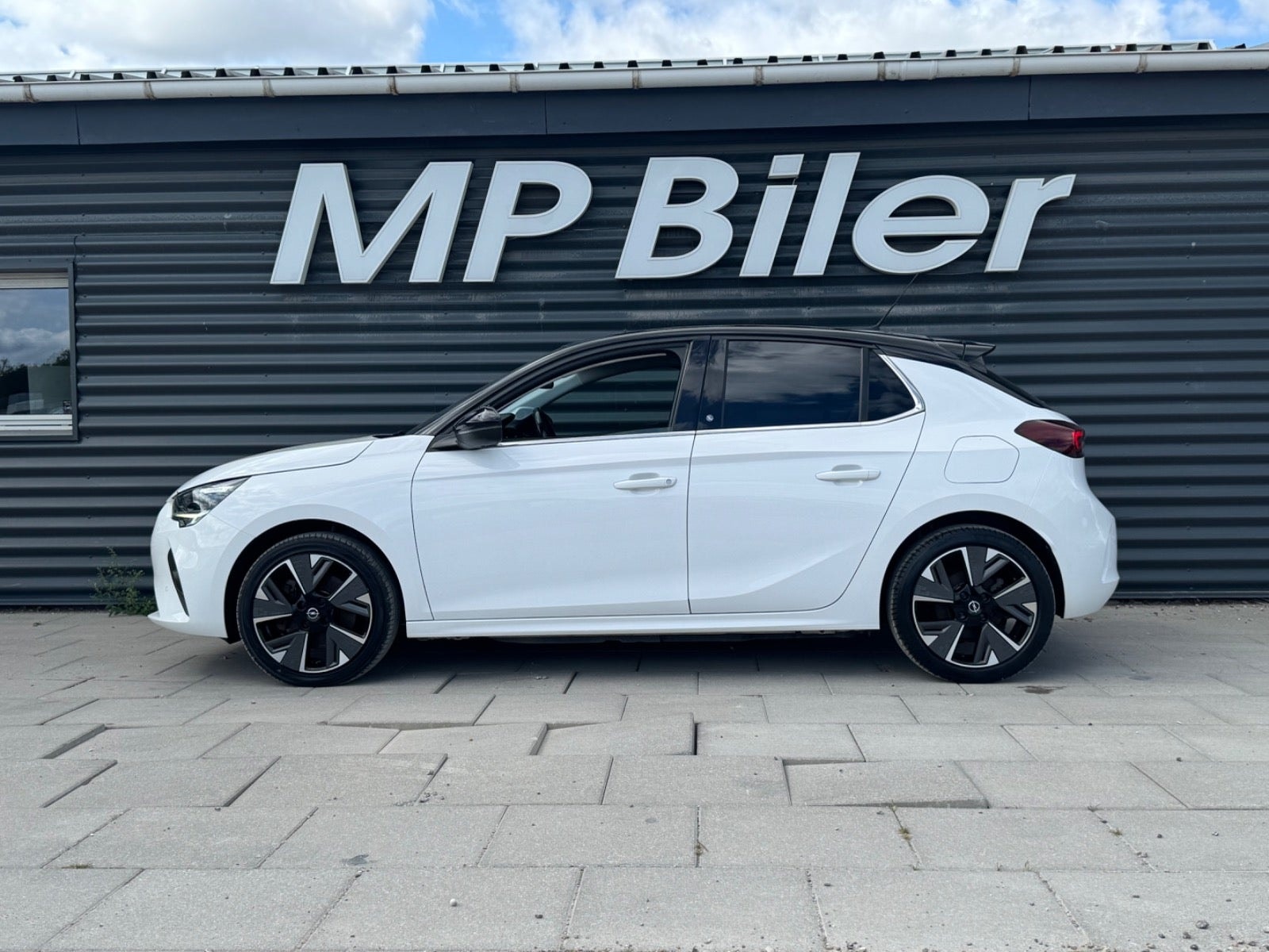 Opel Corsa-e, 136hp, 2021