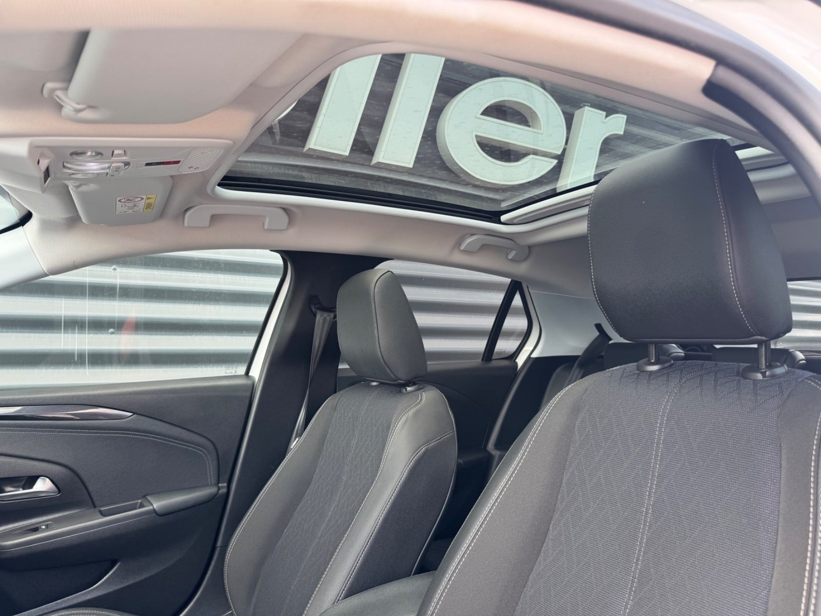 Opel Corsa-e, 136hp, 2021