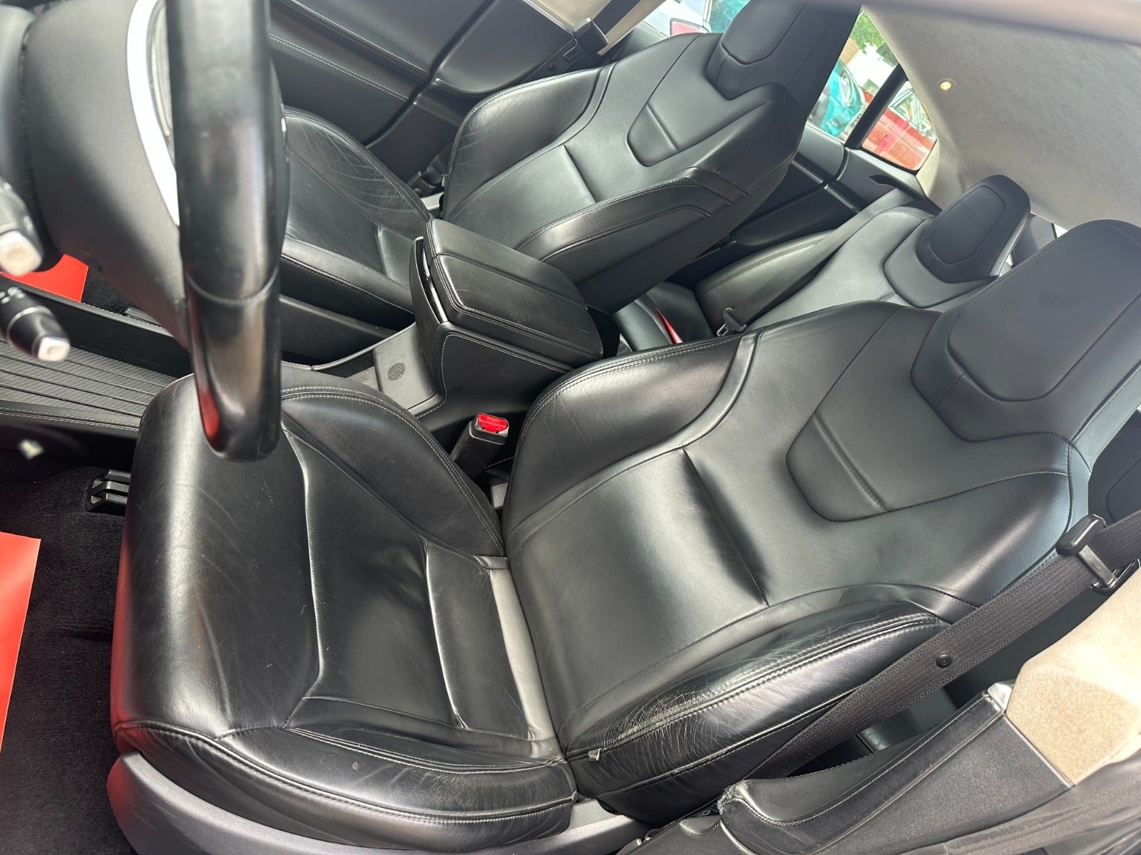 Tesla Model S 85D, 423hp, 2015