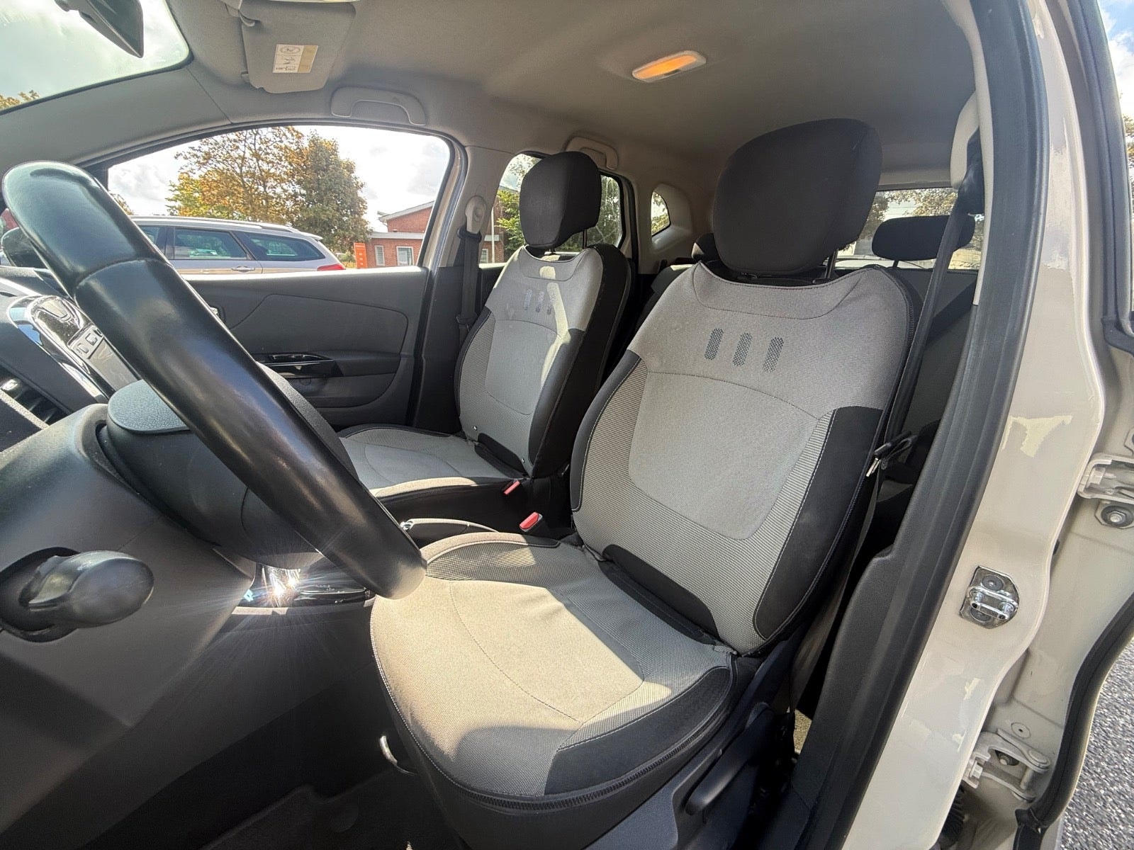 Renault Captur 1.5 dCi EDC, 6-trinn, 90hk, 2017