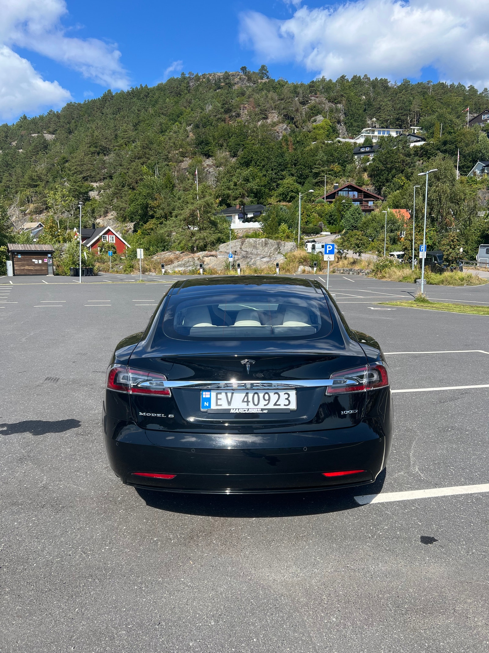 Tesla Model S 100D, 525ps, 2018