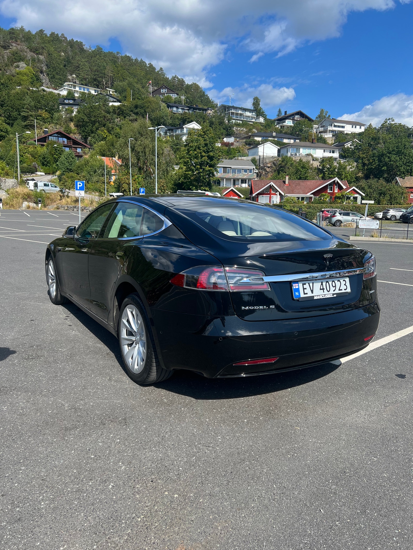 Tesla Model S 100D, 525ps, 2018