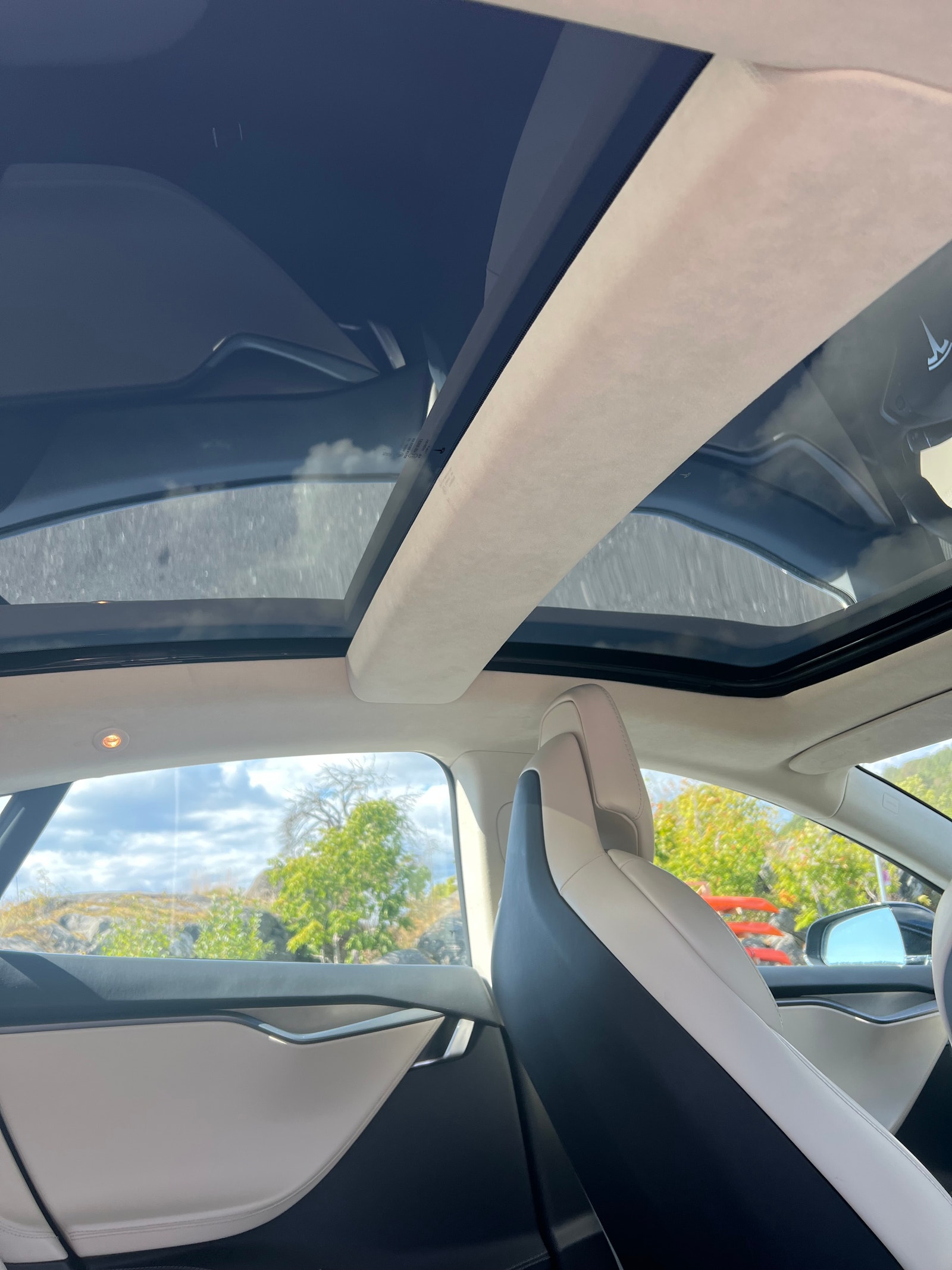 Tesla Model S 100D, 525ps, 2018
