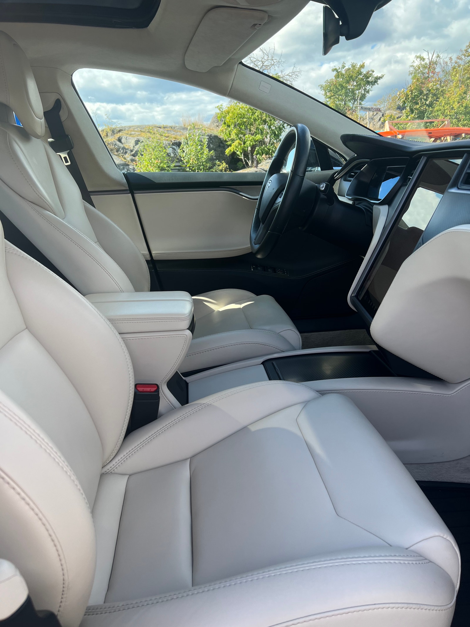 Tesla Model S 100D, 525ps, 2018