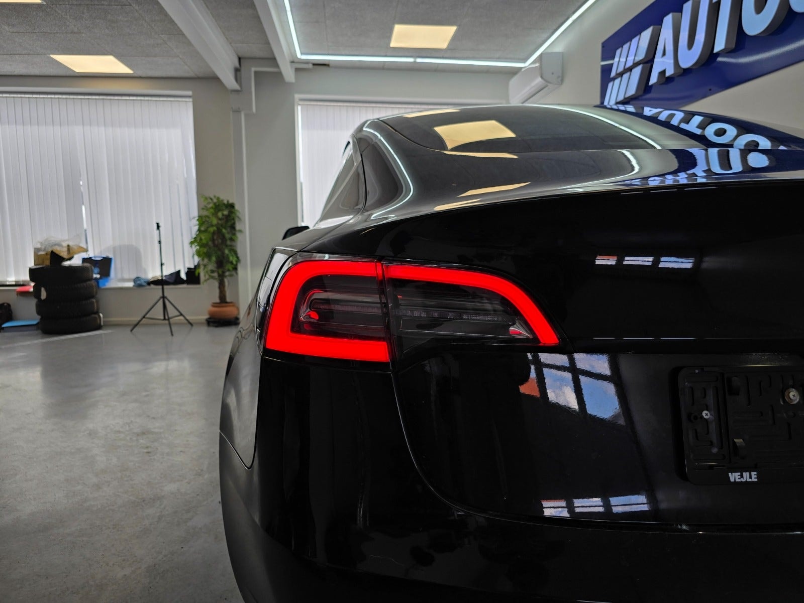 Tesla Model 3 Long Range AWD, 440ps, 2019