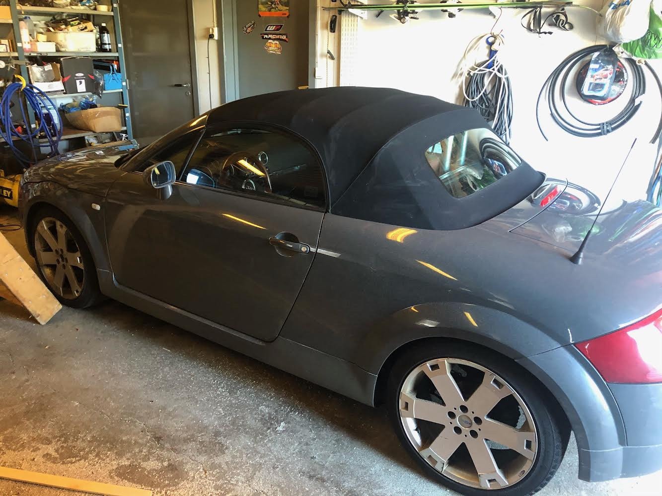 Audi TT Roadster 1.8 T Manual, 180hp, 2000