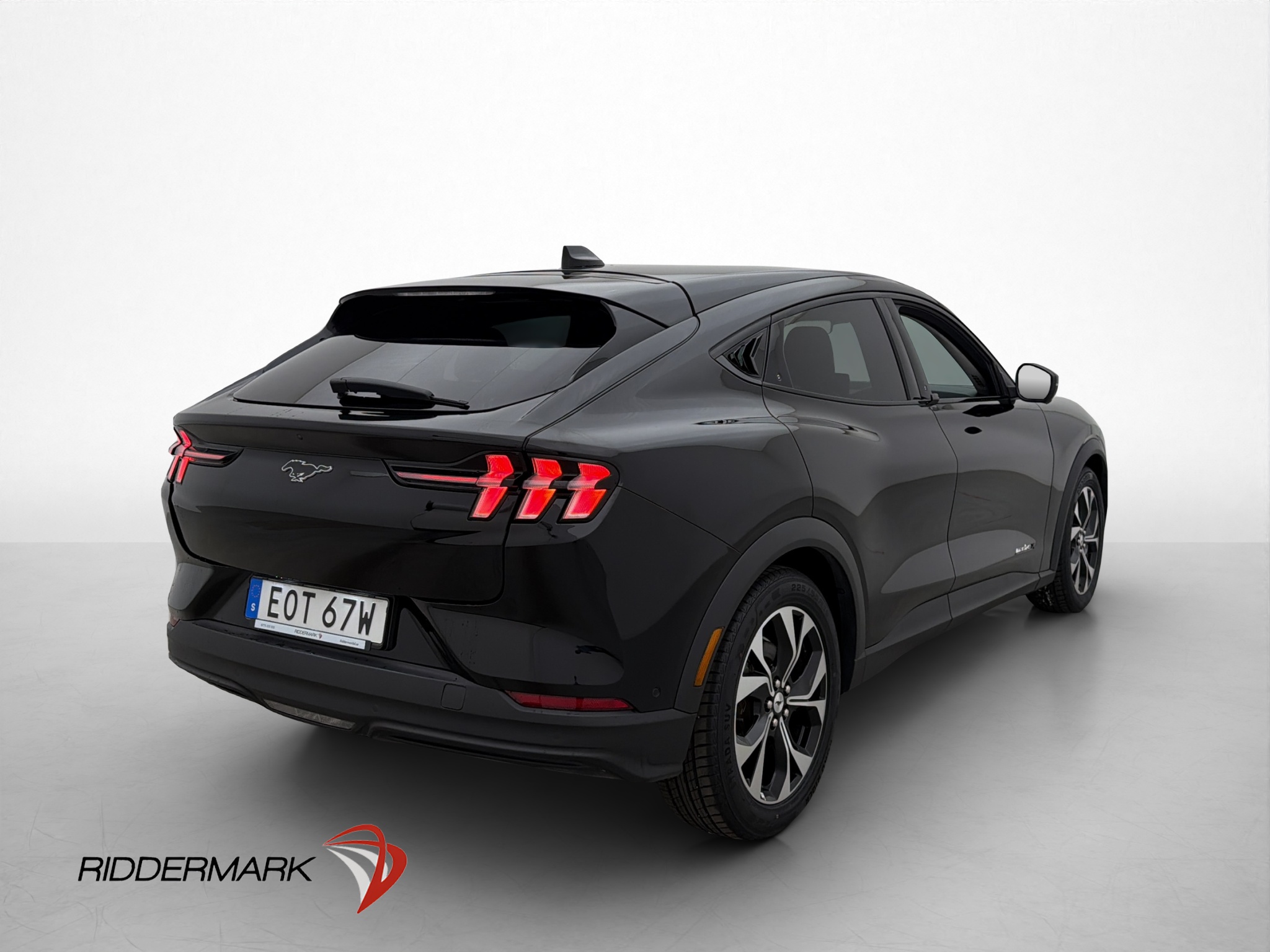 Ford Mustang Mach-E Long Range, 294ps, 2021