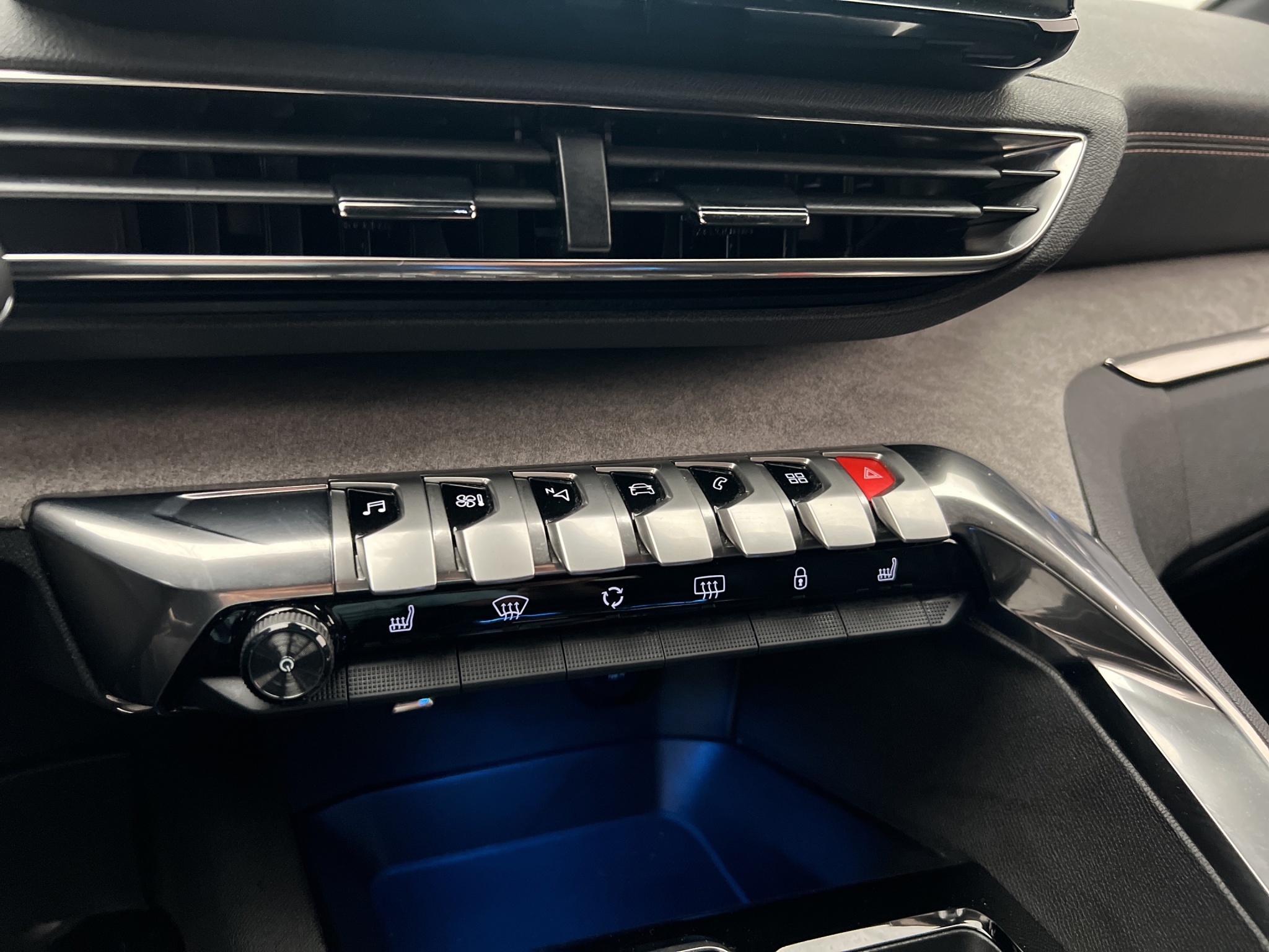Peugeot 3008 1.2 PureTech 130 EAT, 8-trins, 131ps, 2023