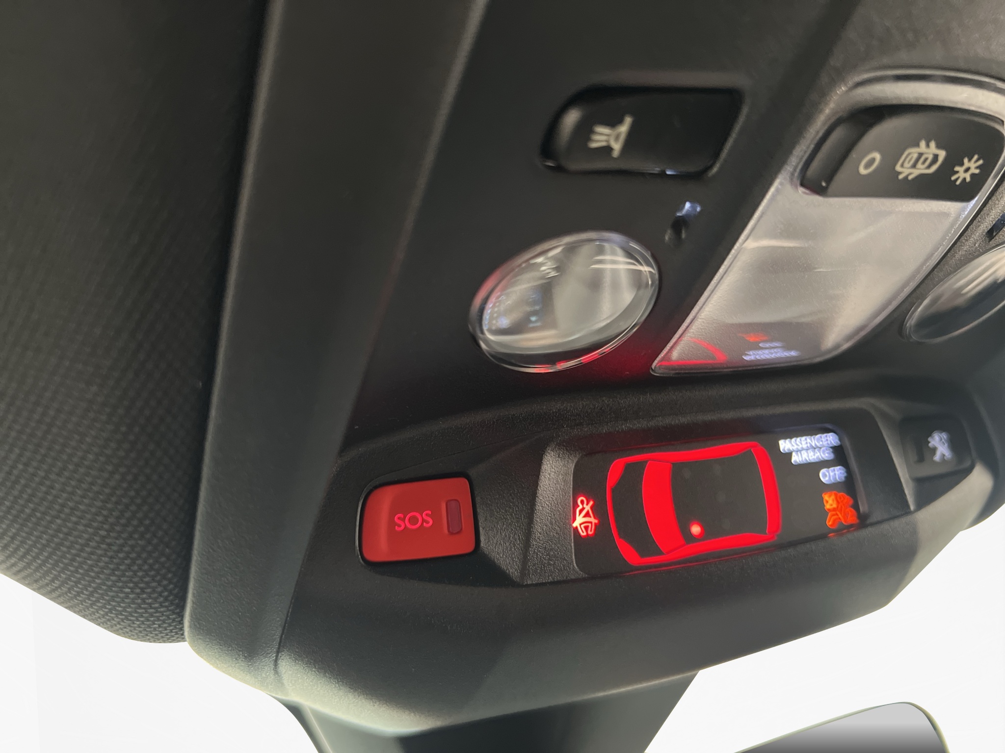 Peugeot 3008 1.2 PureTech 130 EAT, 8-trins, 131ps, 2023