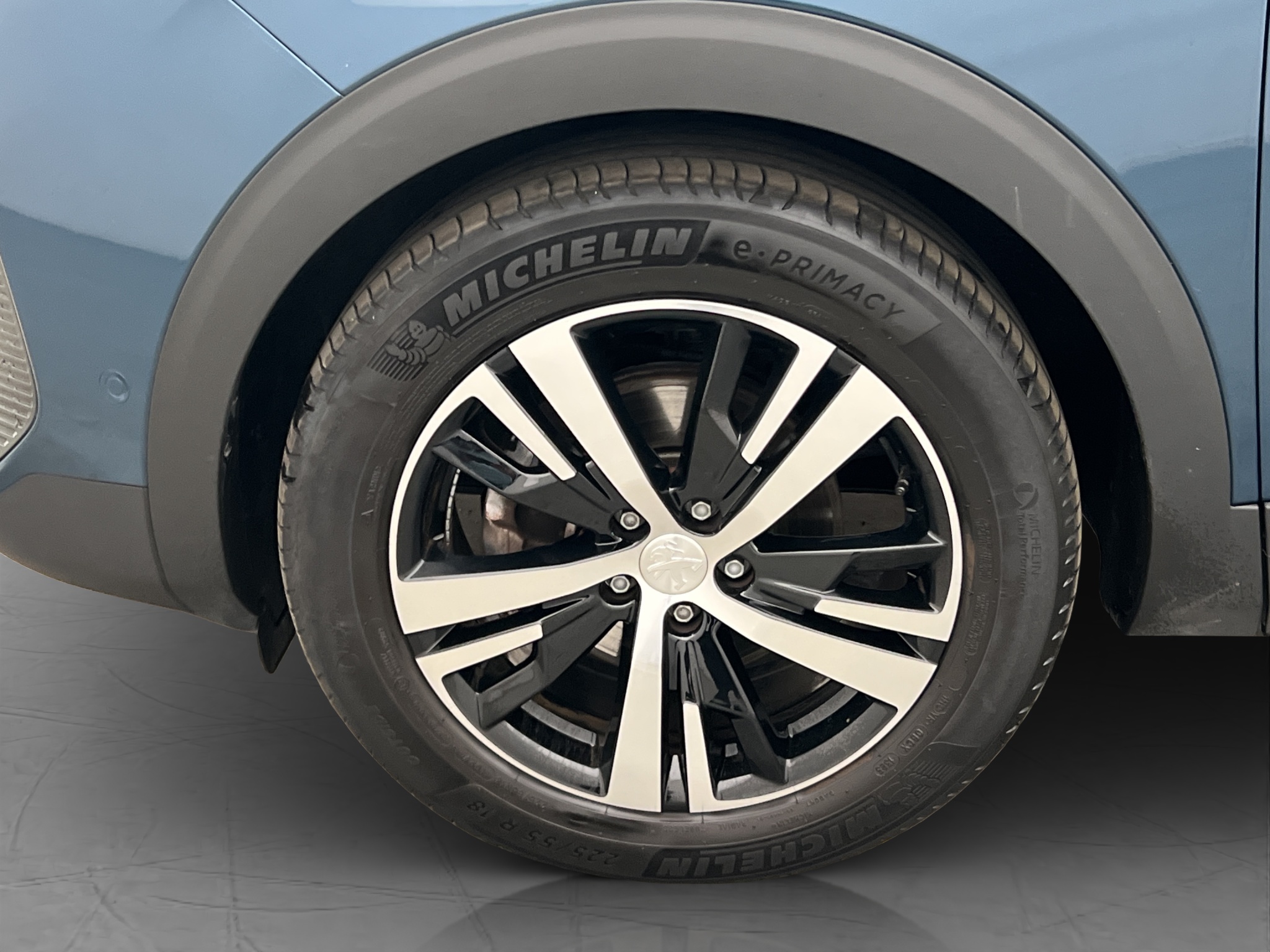 Peugeot 3008 1.2 PureTech 130 EAT, 8-trins, 131ps, 2023