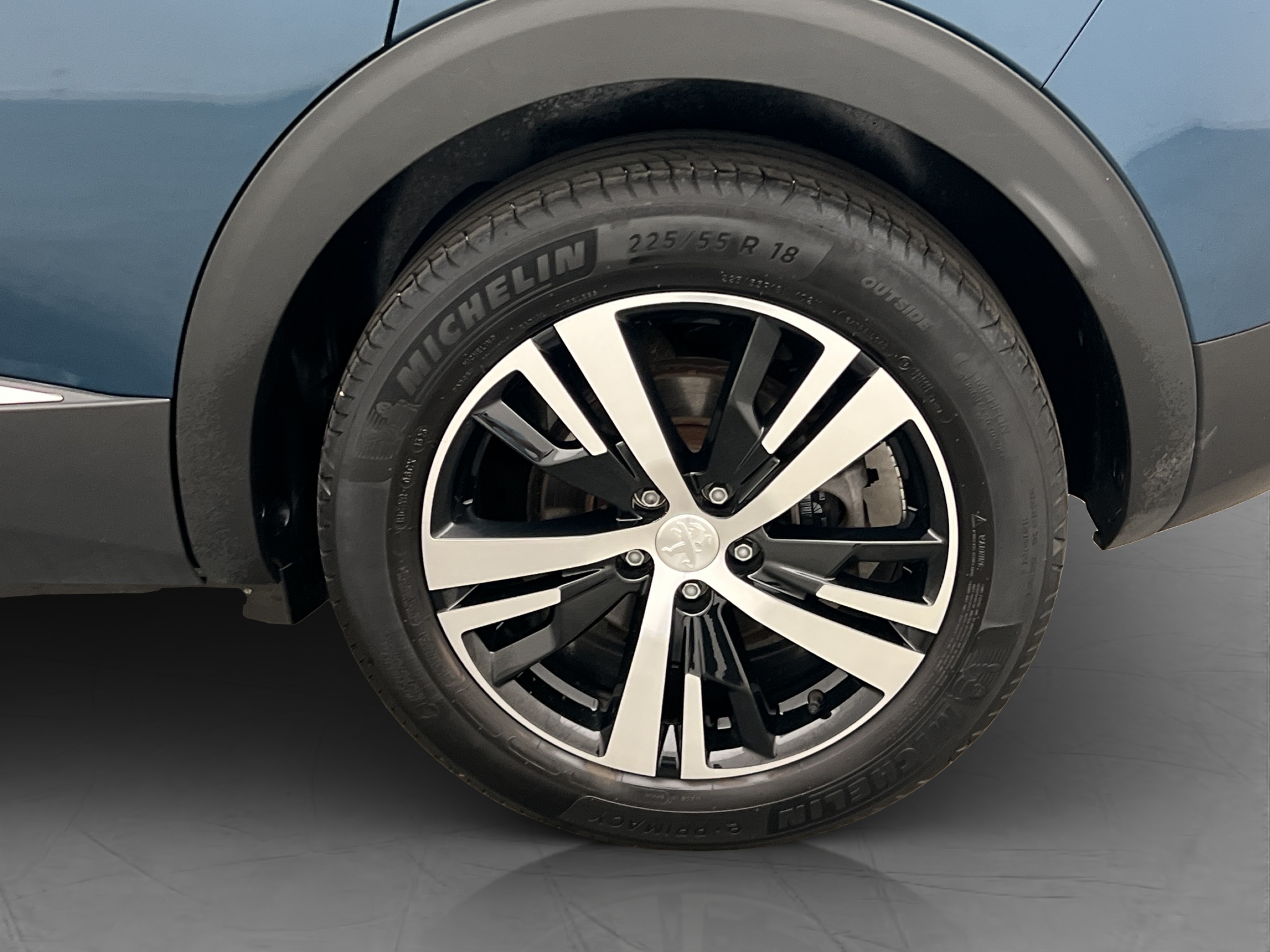 Peugeot 3008 1.2 PureTech 130 EAT, 8-trins, 131ps, 2023