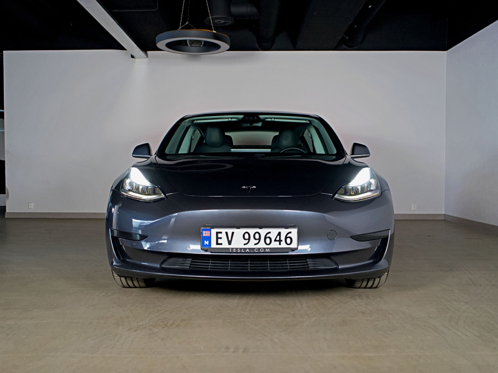 Tesla Model 3 Standard Range Plus, 325hk, 2020