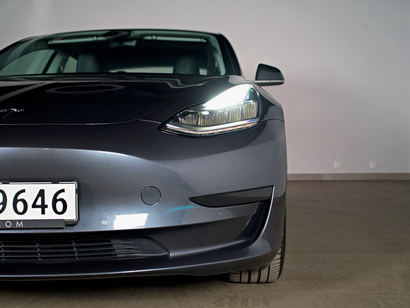 Tesla Model 3 Standard Range Plus, 325hk, 2020