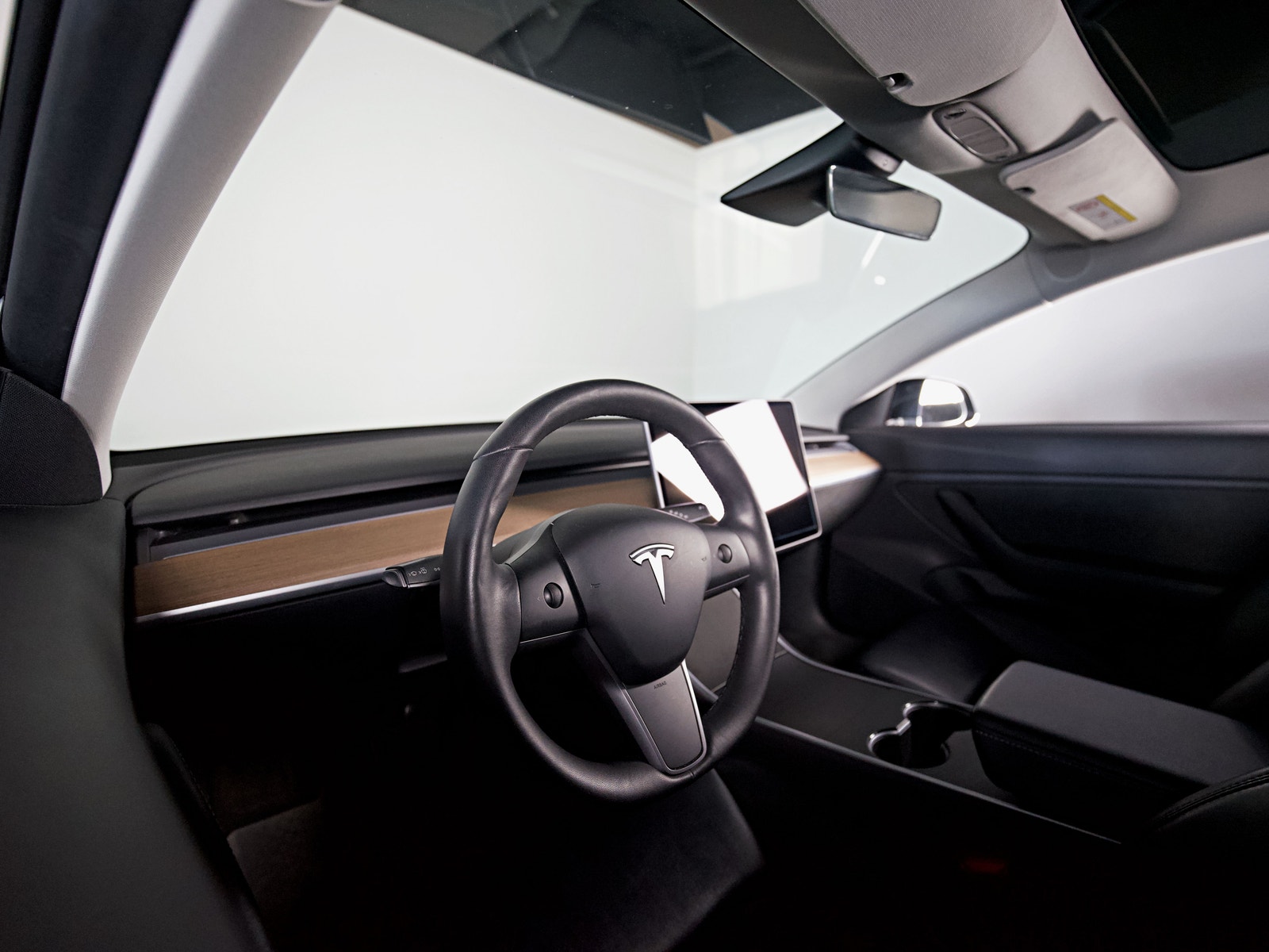 Tesla Model 3 Standard Range Plus, 325hk, 2020