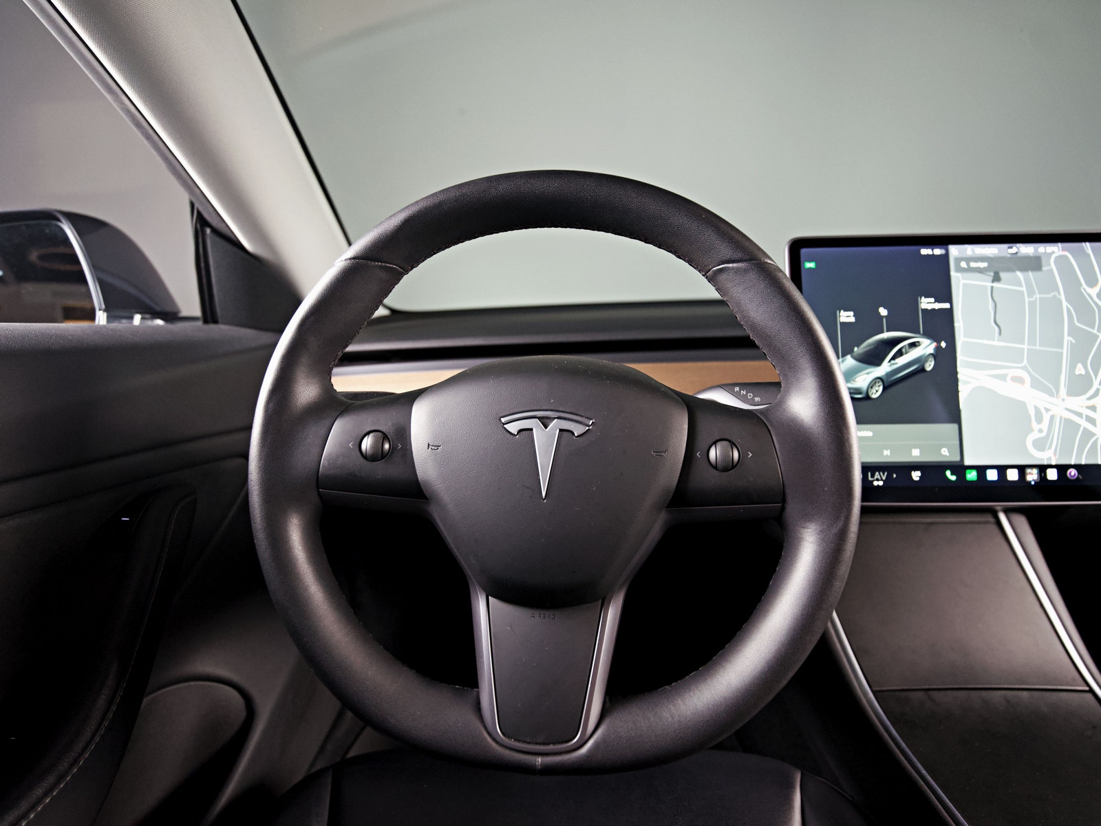 Tesla Model 3 Standard Range Plus, 325hk, 2020