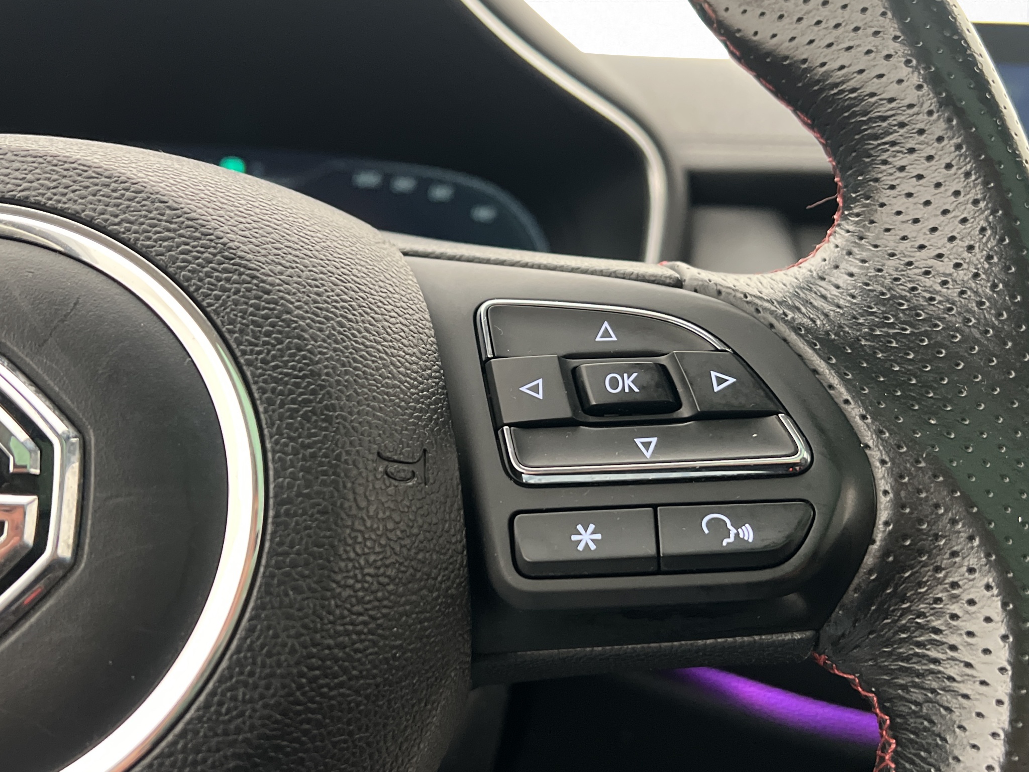 MG EHS PHEV EDU II, 258hp, 2021
