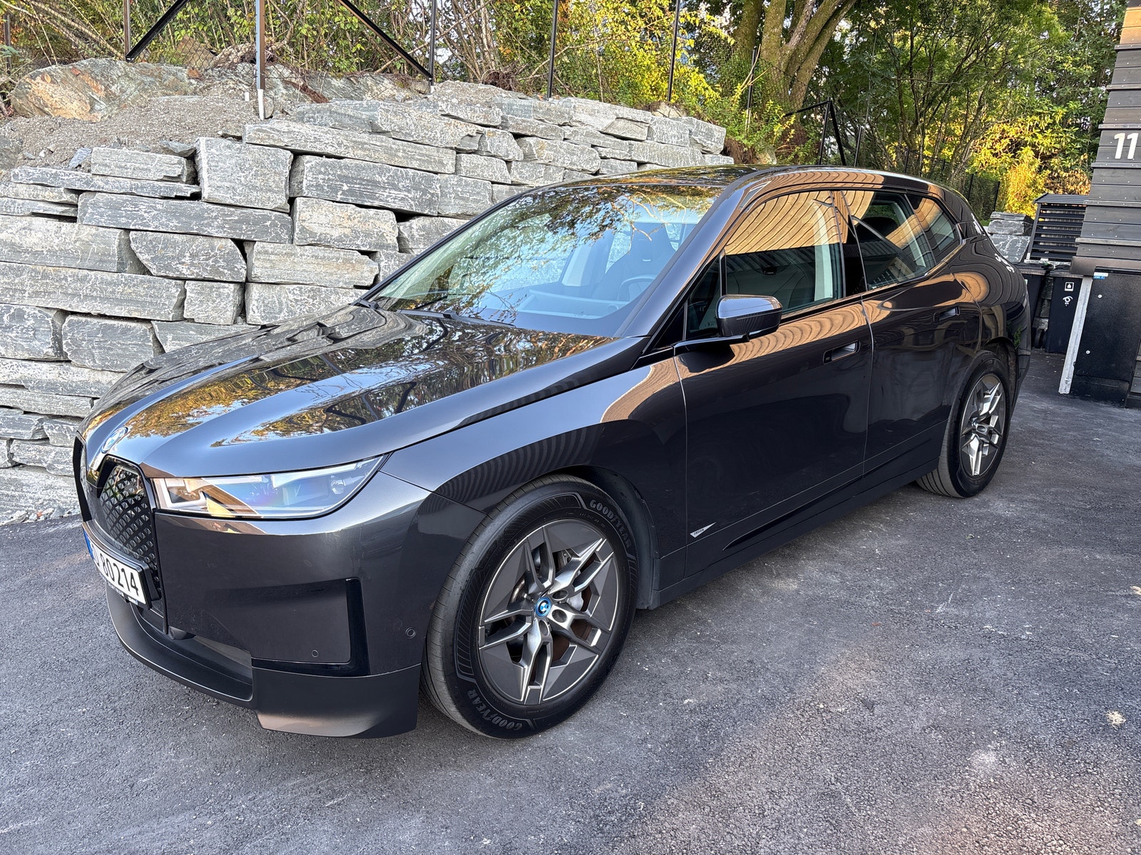 BMW iX xDrive40, 326ps, 2022