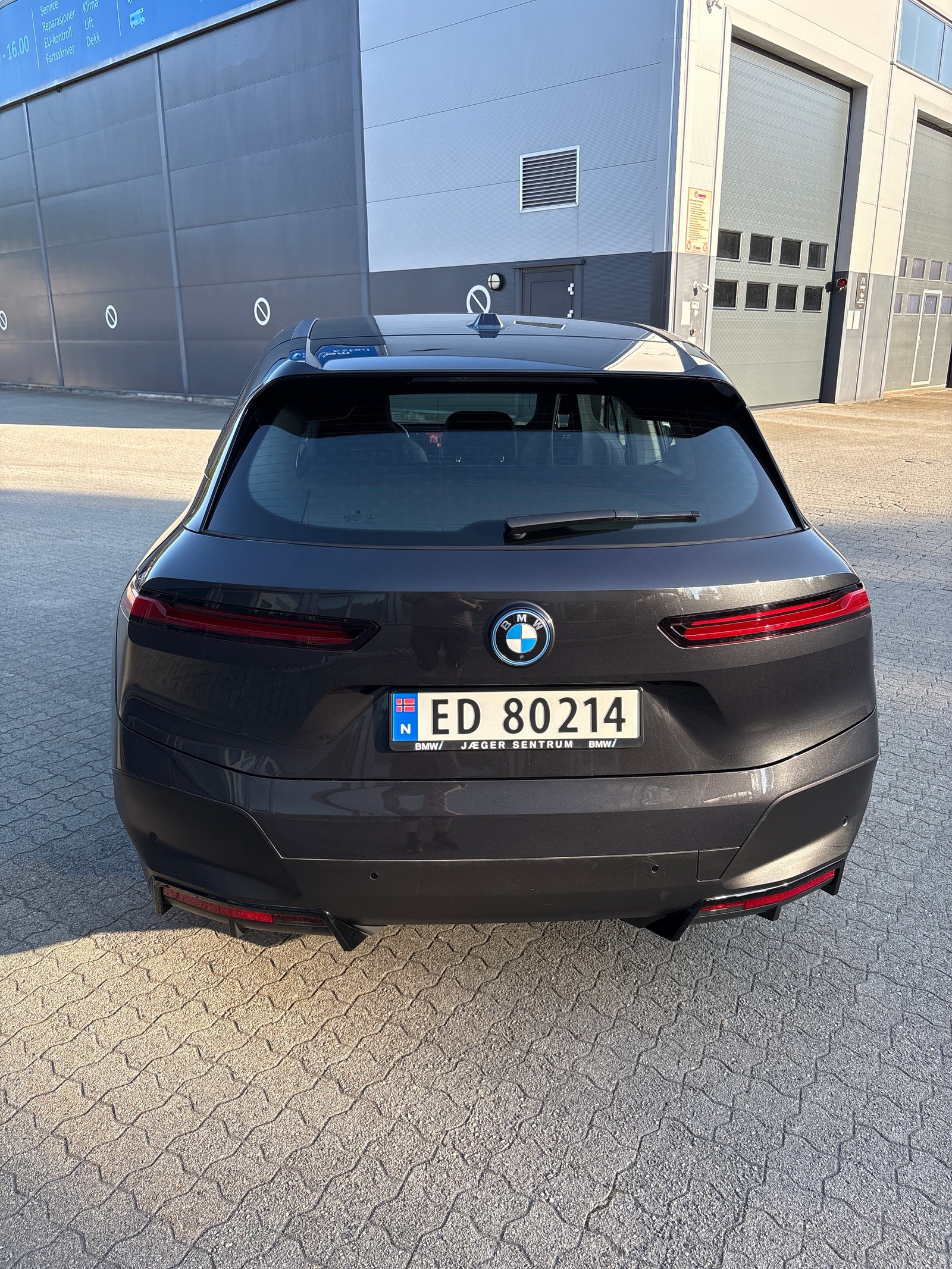 BMW iX xDrive40, 326ps, 2022