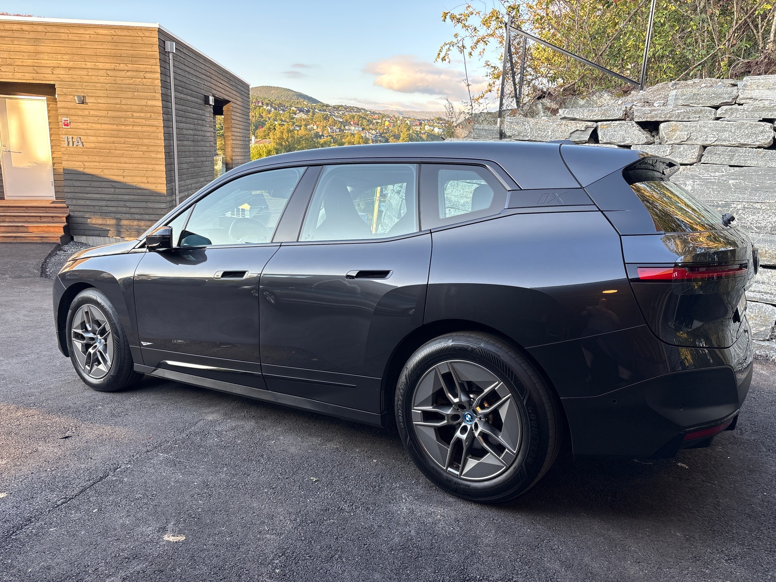 BMW iX xDrive40, 326ps, 2022