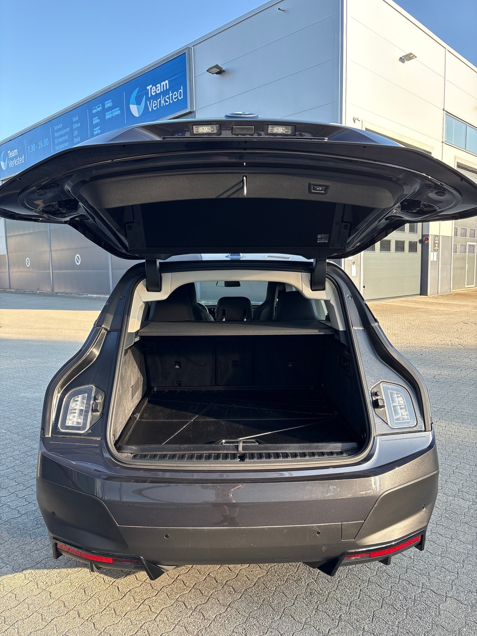 BMW iX xDrive40, 326ps, 2022