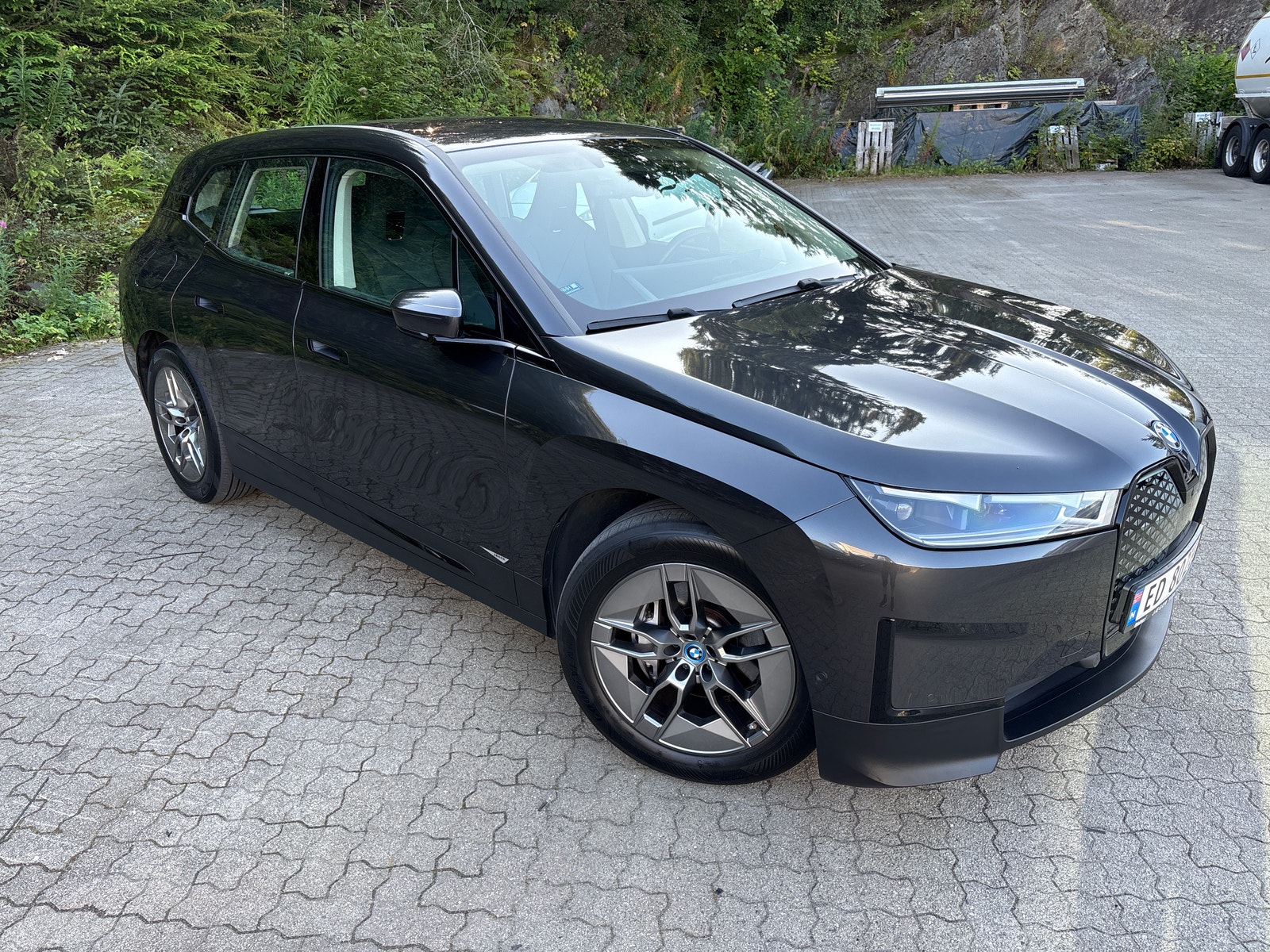 BMW iX xDrive40, 326ps, 2022