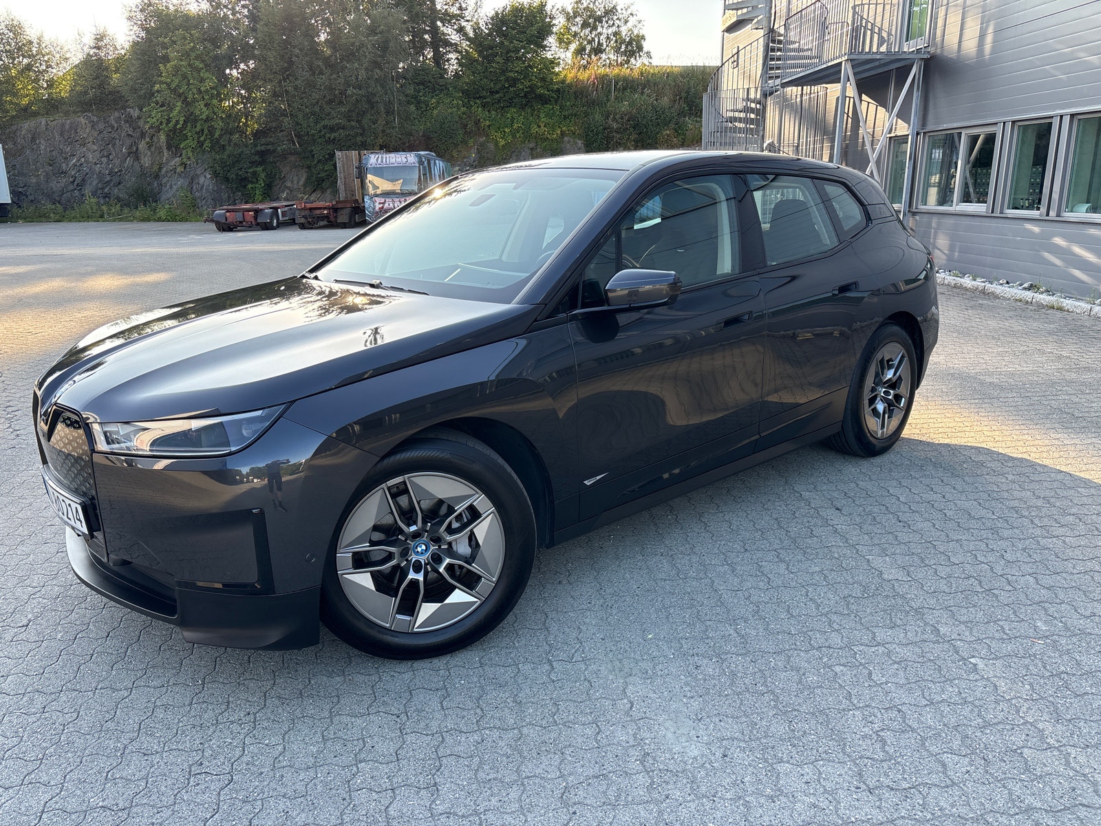 BMW iX xDrive40, 326ps, 2022