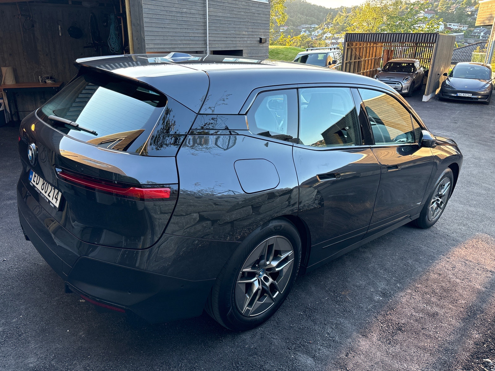 BMW iX xDrive40, 326ps, 2022