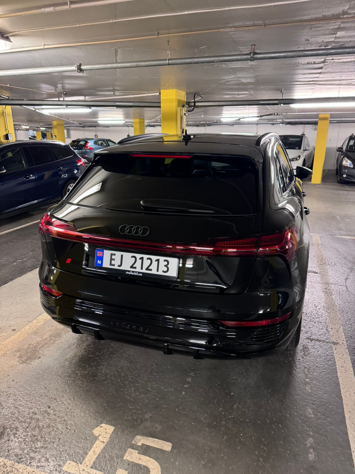 Audi Q8 50 e-tron quattro, 340hp, 2024