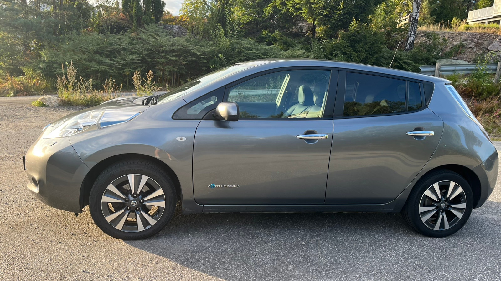 Nissan Leaf 30 kWh, 109hp, 2017